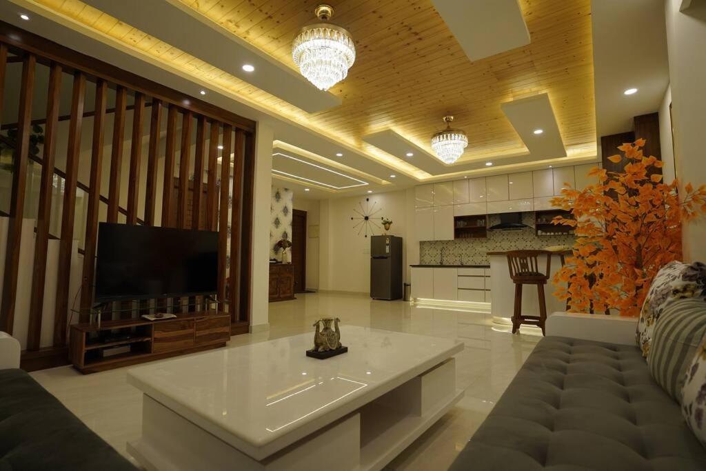 The Cerro Rico - 3 Bhk Modern Villa Kasauli Buitenkant foto