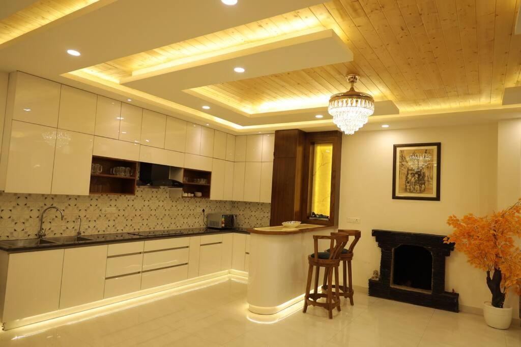 The Cerro Rico - 3 Bhk Modern Villa Kasauli Buitenkant foto