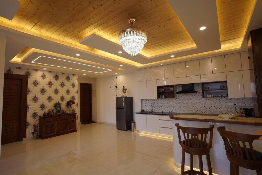 The Cerro Rico - 3 Bhk Modern Villa Kasauli Buitenkant foto